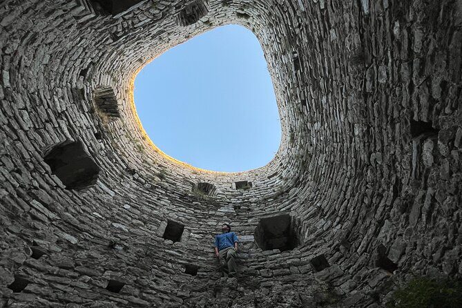 Bosnian Castles Tour: Vranduk Teanj Srebrenik from Sarajevo - An In-Depth Look at the Bosnian Castles Tour