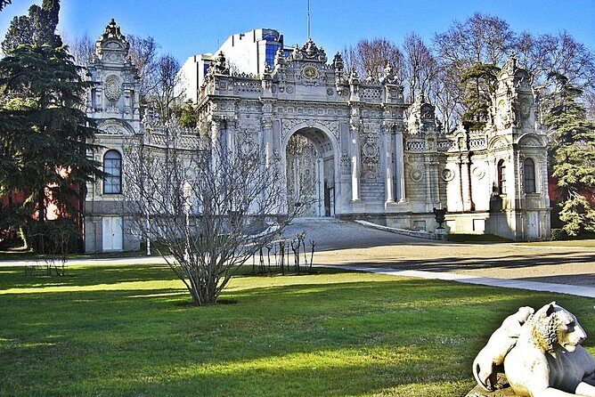 Bosphorus Cruise and Two Continents Tour with Lunch at the top of Camlica Hill - Practical Considerations and What to Expect