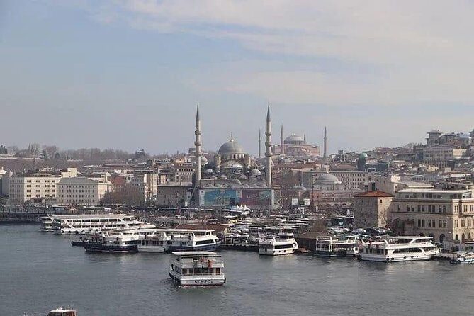 Bosphorus Cruise with unlimited alcohol - The Sum Up