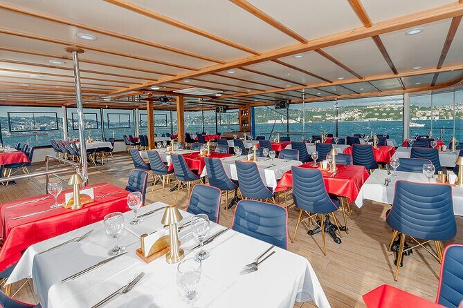 Bosphorus Dinner Cruise & Show with Private Table - An In-Depth Look at the Bosphorus Dinner Cruise Experience