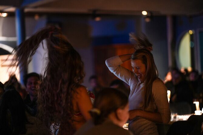 Bosphorus Dinner Cruise with Live Performance, Folk Dance and DJ - The Pros and Cons: A Balanced View