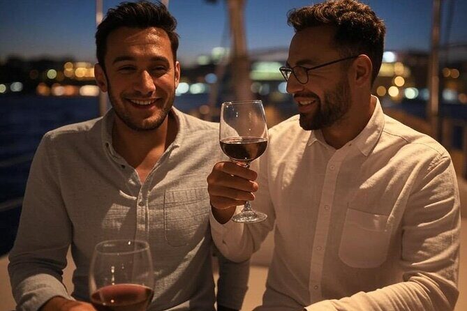 Bosphorus Night Yacht Cruise With Live Violinist - An In-Depth Look at the Experience