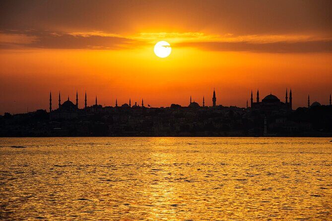 Bosphorus Private Sunset Cruise on a Yacht with Wine - A Detailed Look at the Bosphorus Sunset Yacht Cruise