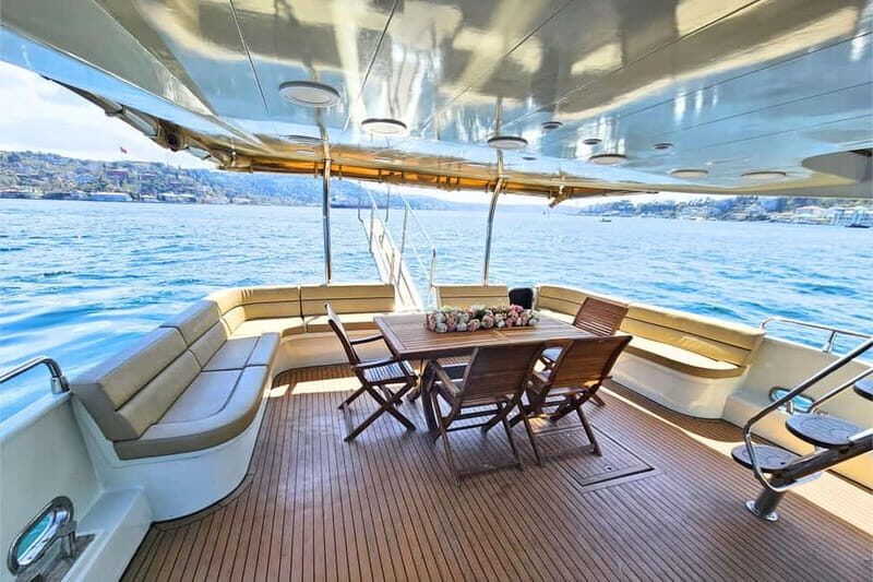 Bosphorus: Sunset Yacht Cruise with Guide, Snacks and Wine - FAQ