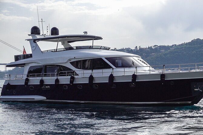 Bosphorus Yacht Cruise Experience: Visit the Asian Side - Practical Tips for Booking and Enjoying