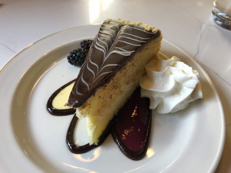 Boston: Iconic Food Tasting & History Tour - Downtown - Exploring the Itinerary and Food Stops