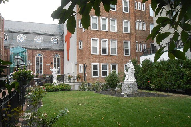 Boston North End self-guided walking tour & scavenger hunt - The Experience in Detail