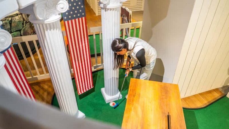 Boston: Putt Across America with US-Themed Mini Golf - Key Points