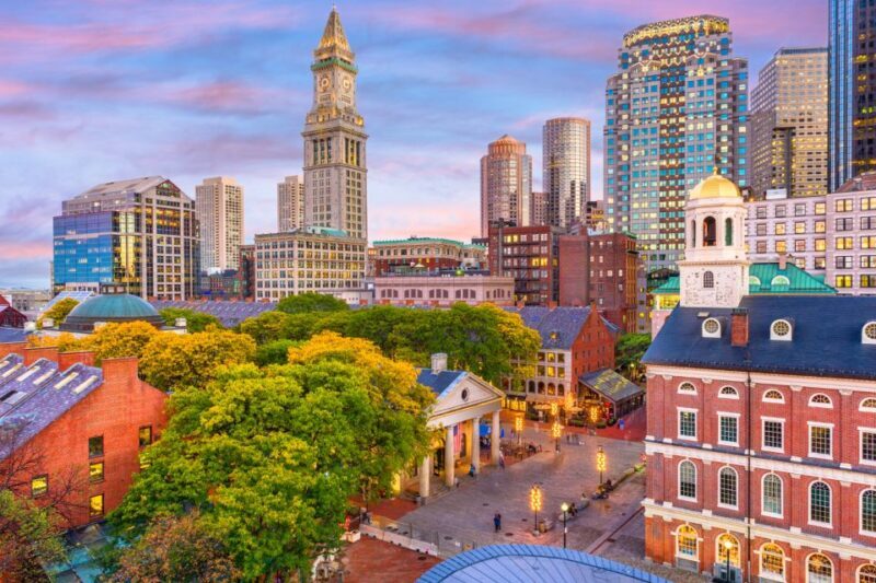 Boston: Small Group Night Tour with Boston Cream Pie - An In-Depth Look at the Boston Night Tour