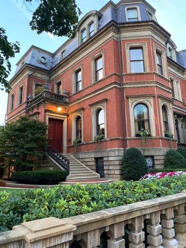 Boston's Back Bay: Private Guided Walking Tour - Key Points