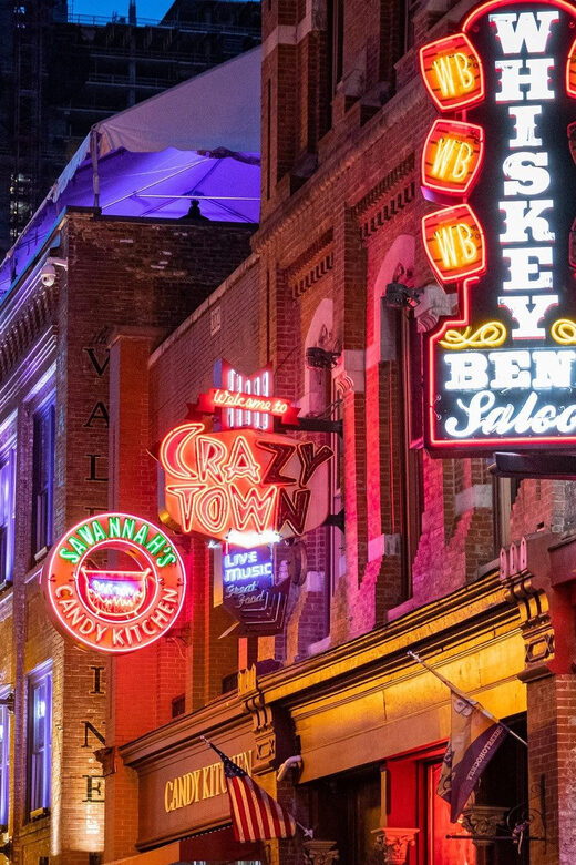 Bourbon & Blood A Tennessee Whiskey History & Tasting Tour - Key Points