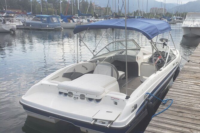 Bowrider Boat for Rent in Penticton - Key Points