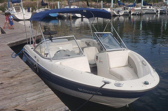 Bowrider Boat for Rent in Penticton - FAQs