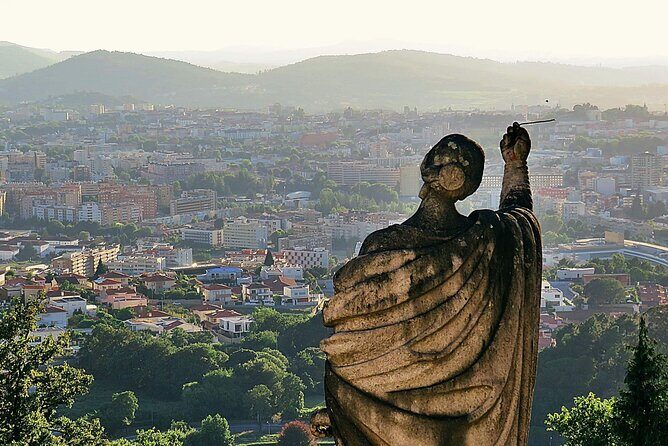 BRAGA AND GUIMARÃES: Private Historic Tour from Porto - FAQ