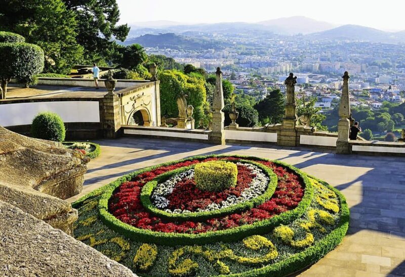 BRAGA E GUIMARÃES: Historical Private Tour from Porto - Exploring Portugal’s Heritage: The Private Tour of Braga and Guimarães from Porto