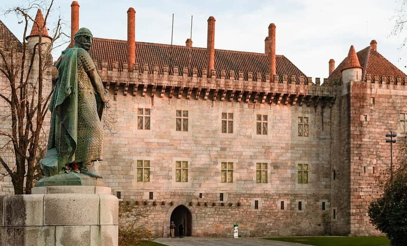 Braga & Guimarães Tour  Customizable Experience - A Deep Dive into the Braga & Guimarães Experience