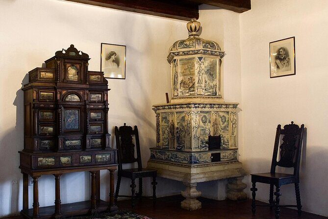 Bran Castle After-Hours Private Tour for 2 with Wine Tasting - Who Should Consider This Tour?
