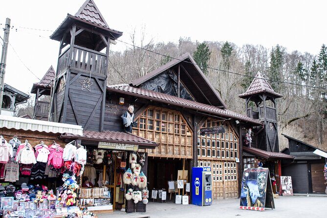 Bran Castle, Bear Sanctuary, and Rasnov Fortress Half Day Tour - The Sum Up