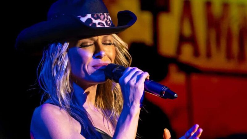 Branson: America's Top Country Hits Show - Accessibility and Practical Details