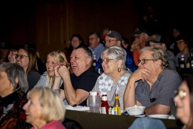 Branson: Comedy Bash Dinner Show - An In-Depth Look at the Branson Comedy Bash Dinner Show