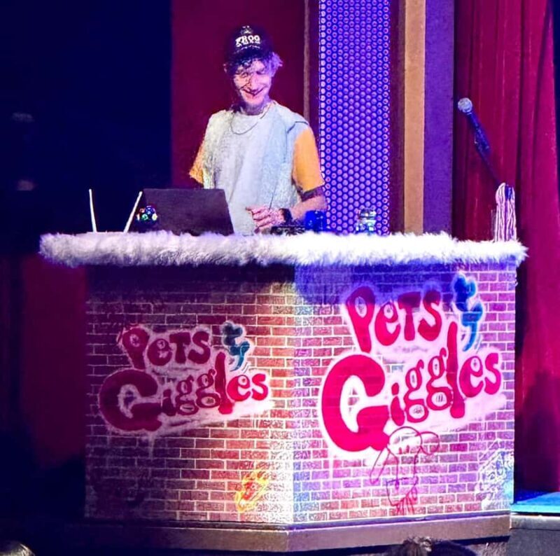 Branson: Pets and Giggles Kid's Comedy Show - What to Expect at the Pets and Giggles Kid’s Comedy Show