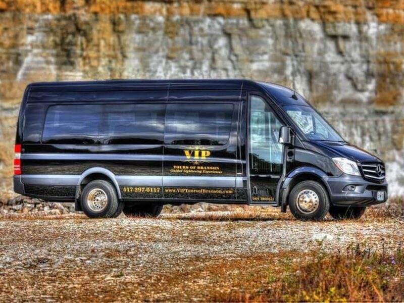 Branson: VIP Wine Tasting and Dinner Tour - Starting Point: Branson Event Center