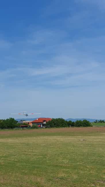 Brasov: Glider Flight Experience at Sanpetru Airfield - Authenticity and Reviews