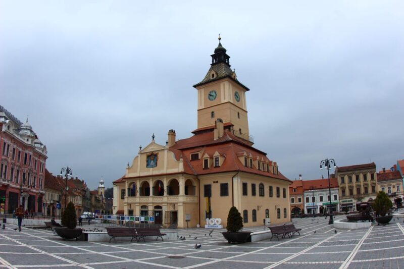 Brasov: Guided City Walking Tour with Wine - The Wine and Socializing