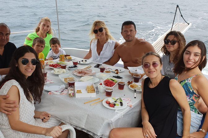 Breakfast Cruise In Bosphorus With Private Yacht - Who Is This Tour Best For?