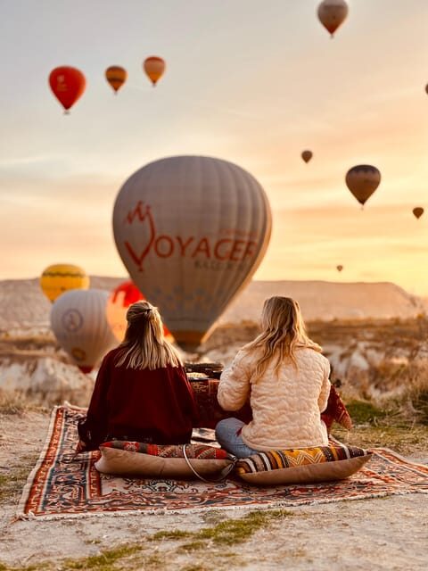 Breakfast with balloons in the valley ( private table ) - What to Expect from the Experience