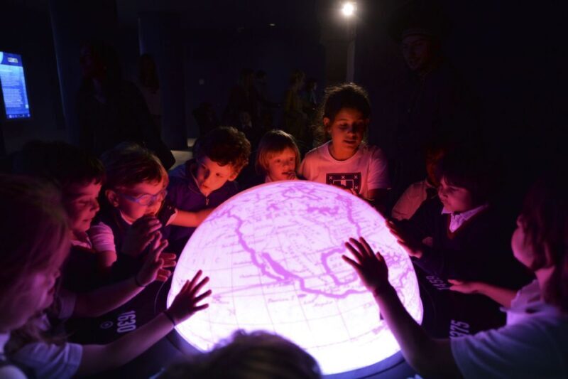 Bridges Cruise with World of Discoveries or Sunset Option - The Experience from the Guest Perspective