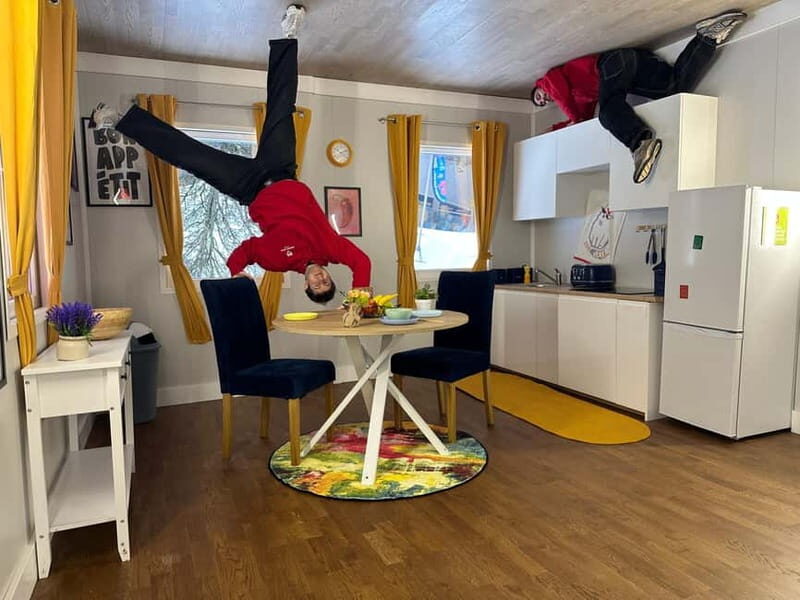 Bristol: Upside Down House Entry Ticket - Location and Nearby Attractions