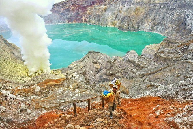 Bromo Ijen tour from Surabaya (3D2N) - An In-Depth Look at the 3D2N Bromo Ijen Tour from Surabaya