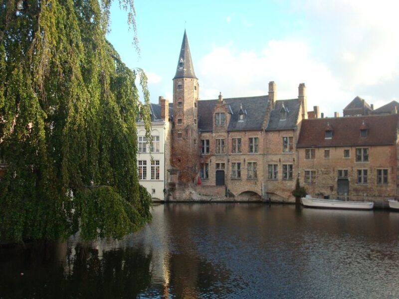 Bruges: 3-Hour Beer and Chocolate Tasting Private Tour - Key Points