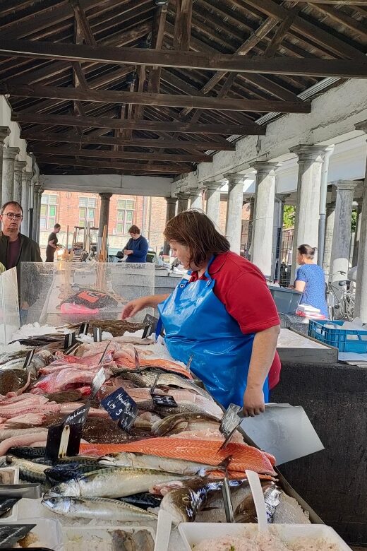 Bruges by bike with family and friends! - Who Would Love This Tour?
