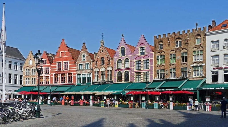 Bruges: Christmas Market Private Walking Tour - An Overview of the Tour Experience