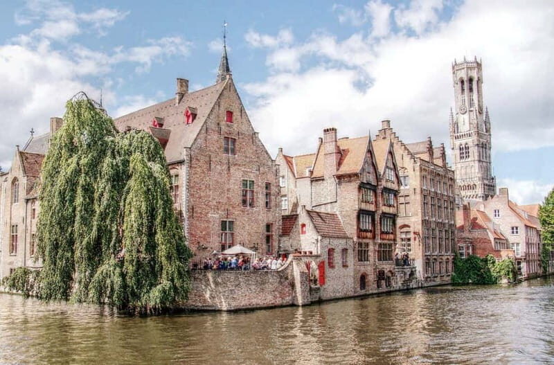 Bruges: Christmas Market Private Walking Tour - The Festive Market Scene