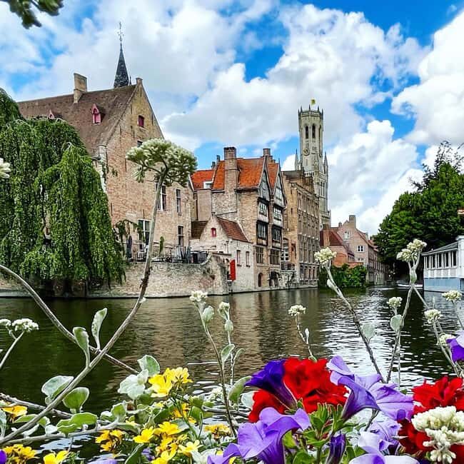Bruges: Guided Walking Tour of the City - Why This Tour Works