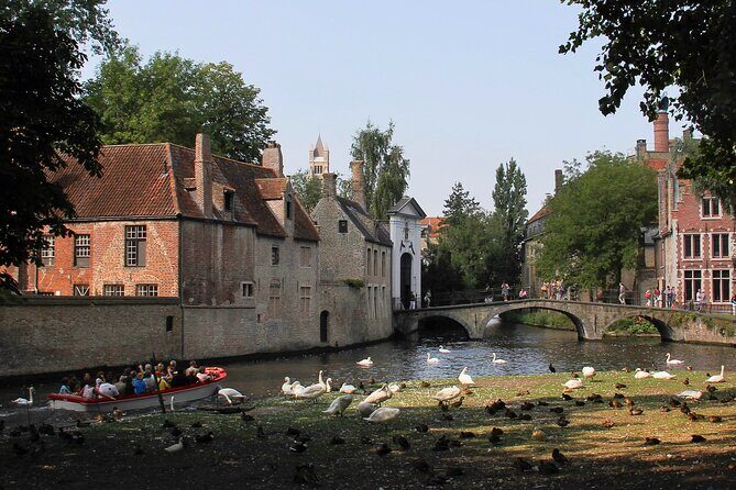 Bruges Highlights & Hidden Gems Small-group from Paris by Minivan - FAQ