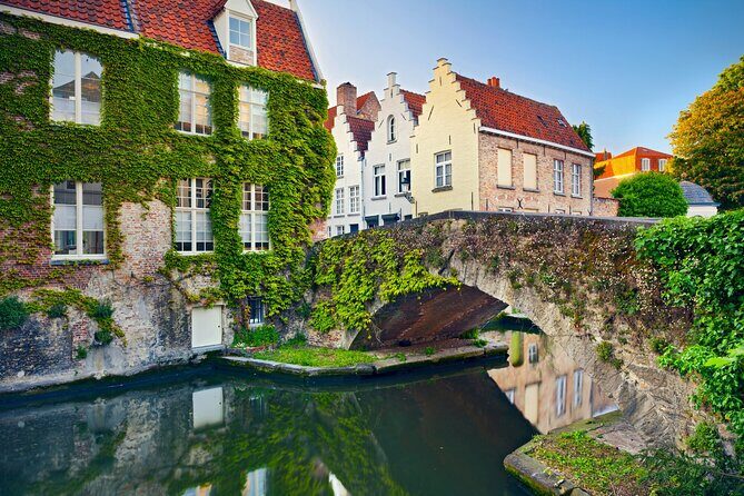 Bruges Scavenger Hunt and Highlights Self Guided Tour - FAQ
