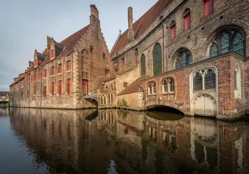 Bruges: Ticket Museum Sint-Janshospitaal - An introduction to the experience