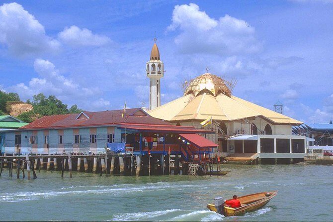 Brunei Half Day City Tour with Royal Regalia & Sultan Omar Ali Saifuddin Mosque - Exploring Bandar Seri Begawan: A Deep Dive into the Tour Experience