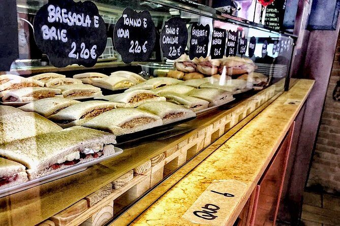 Brunetti's Venice: A Culinary Journey Through Leon's Mysteries - FAQ