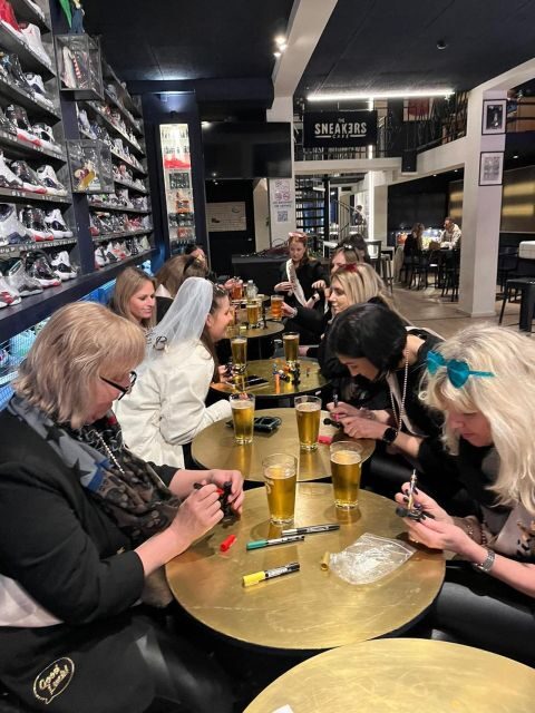 Brussels: Afternoon Tipsy Tour with Cocktails & Chocolates - Key Points