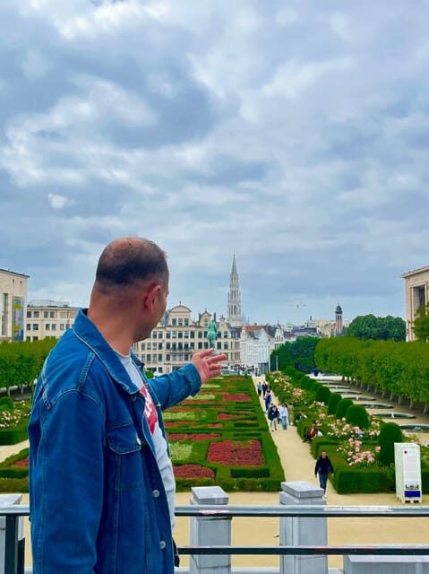 Brussels: Charles Quint Historical Walking Tour - Deep Dive into Each Site