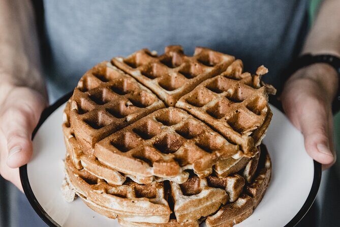 Brussels Food Tour with Full Meal & Drinks by Do Eat Better - Who Should Consider This Tour?
