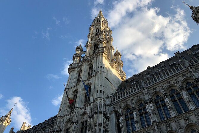 Brussels Highlights Walking and Bus Tour w/ Waffle - FAQ