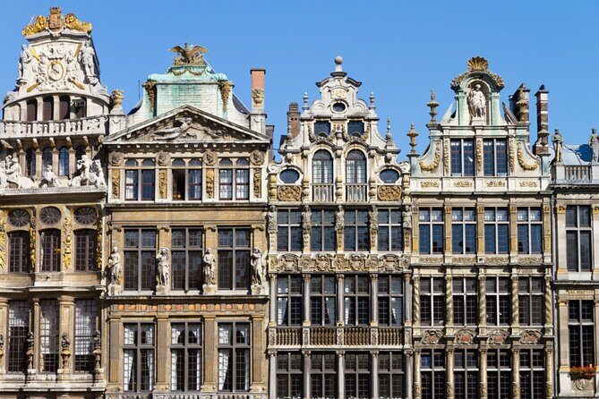 Brussels Origins of the City: Exploration Game and Tour - A Closer Look at the Experience