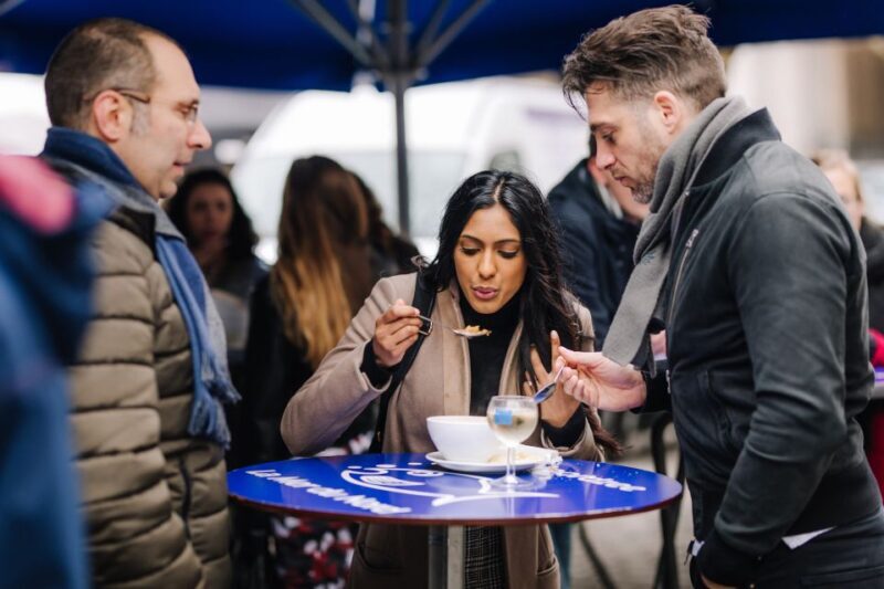 Brussels: Private Beers, Bars, and Live Music Tour by Night - Exploring Brussels by Night: What You Can Expect