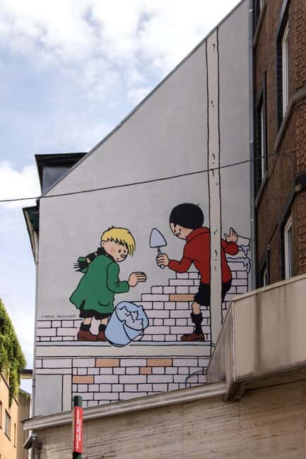 Brussels: Tintin and Herge Private Walking Tour - Key Points